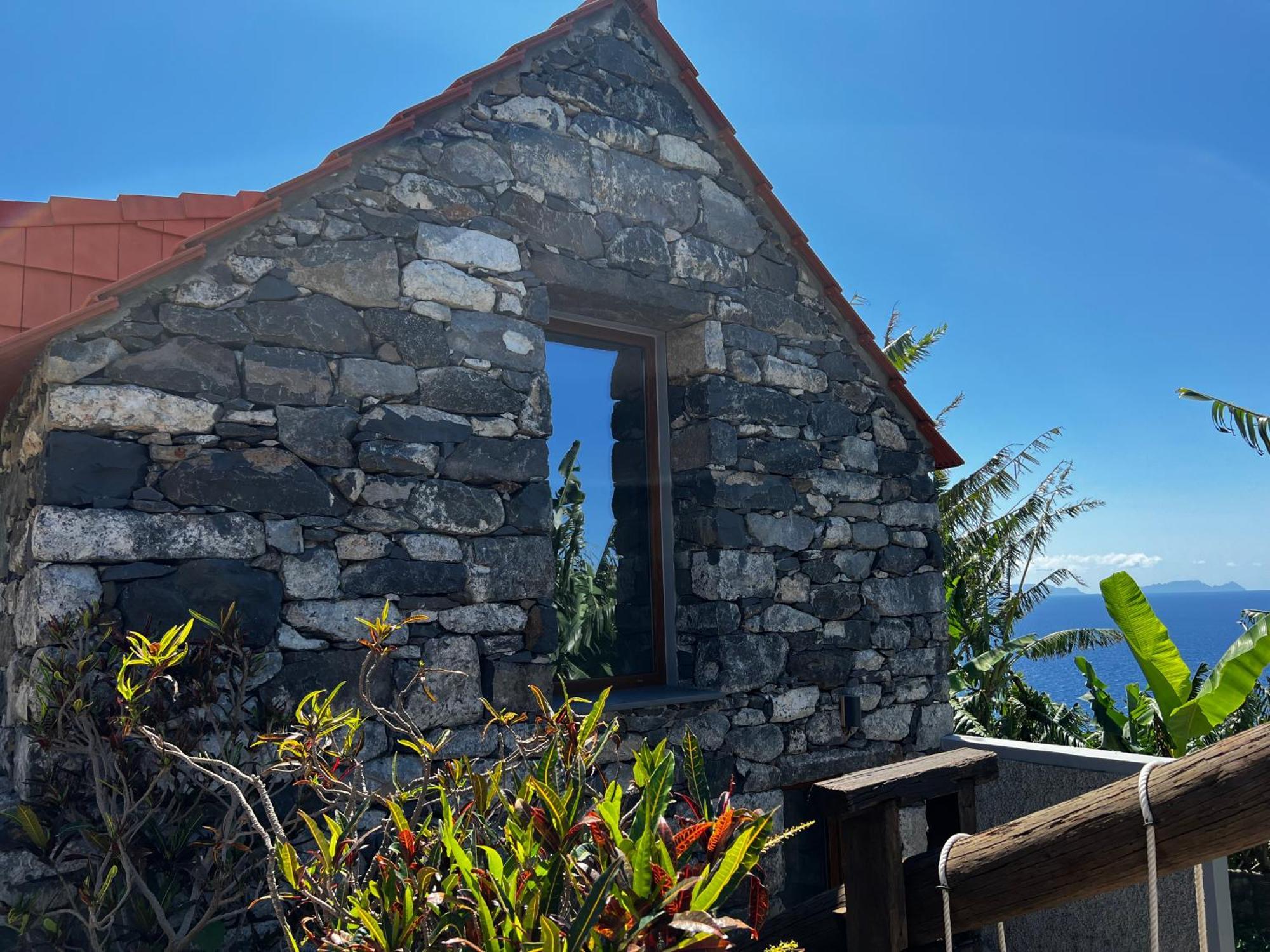 Casas Do Laranjo- Cottages & Infinity Pool Gaula Exterior photo